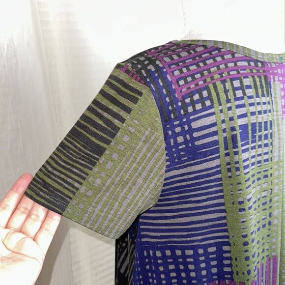 LuLaRoe XS Purple Green Gray Blue Crewneck Short Sleeve Hi Low Dress - Picture 10 of 12